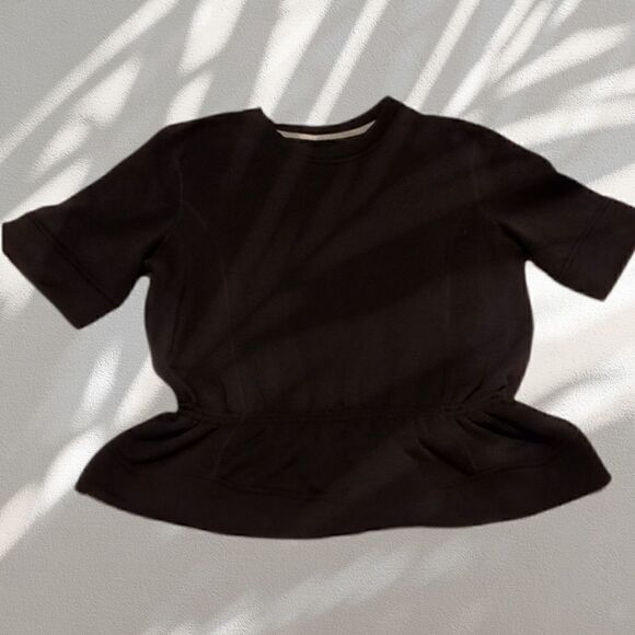 Size 4 Black Rare Lululemon Peplum Pullover - Picture 4 of 5